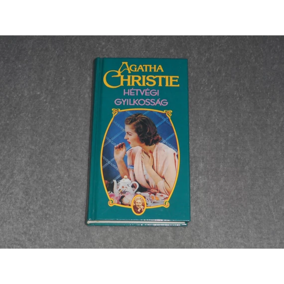 Agatha Christie - Hétvégi gyilkosság (Magyar könyvklub kiadás) - Hercule Poirot