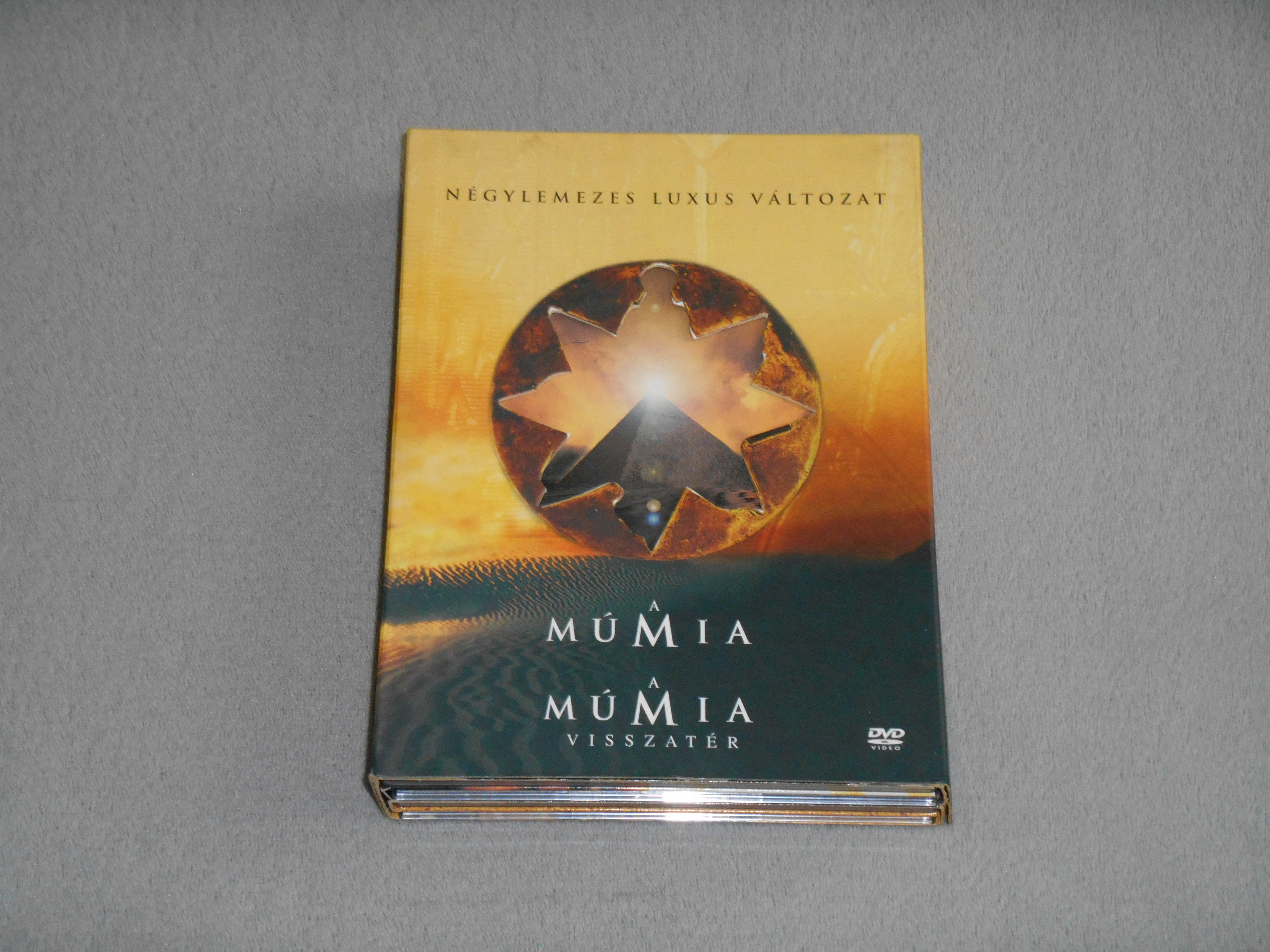 A Múmia + A Múmia visszatér - Négylemezes Luxus Változat, Gyűjtői kiadás DVD film