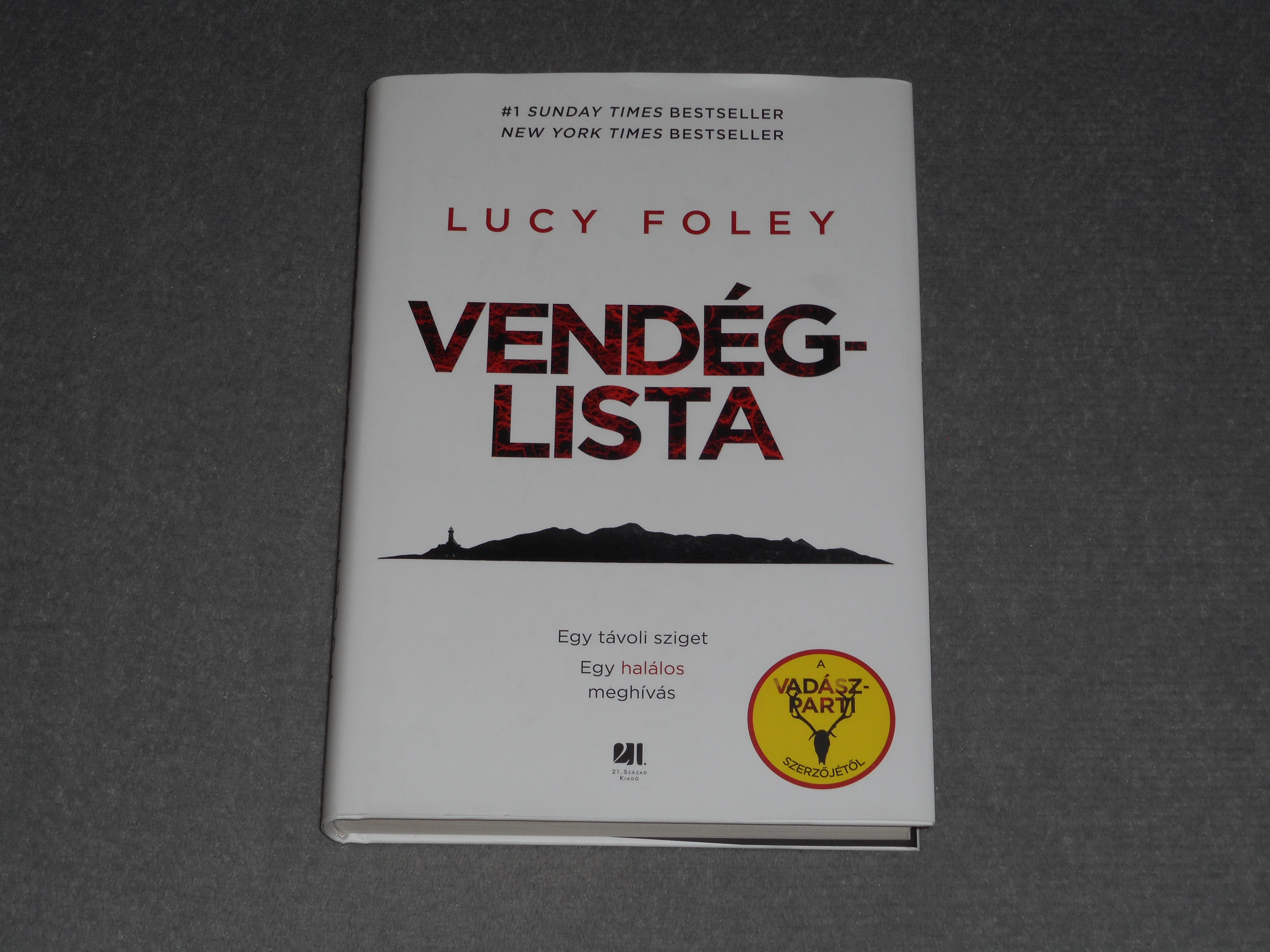 Lucy Foley - Vendéglista